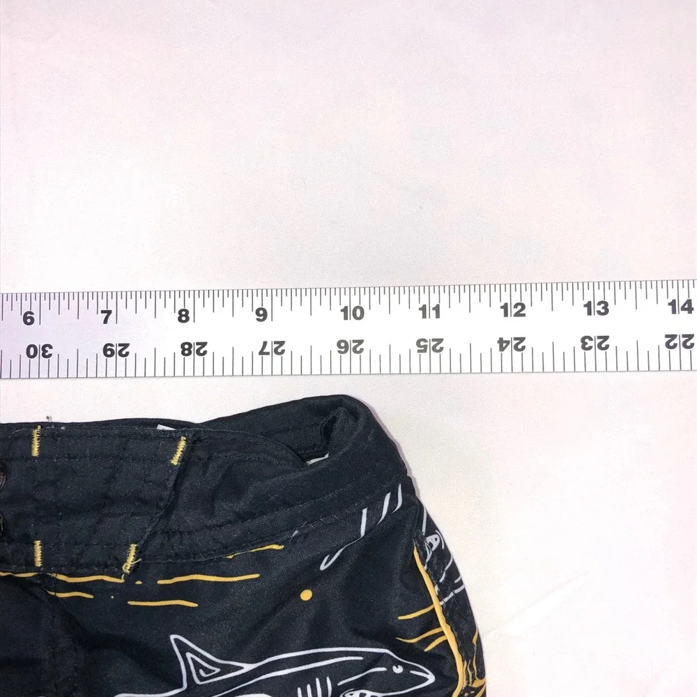 Art Class Kids Rash Guard and Shark Board Shorts Set Grey Black Size S 6/7